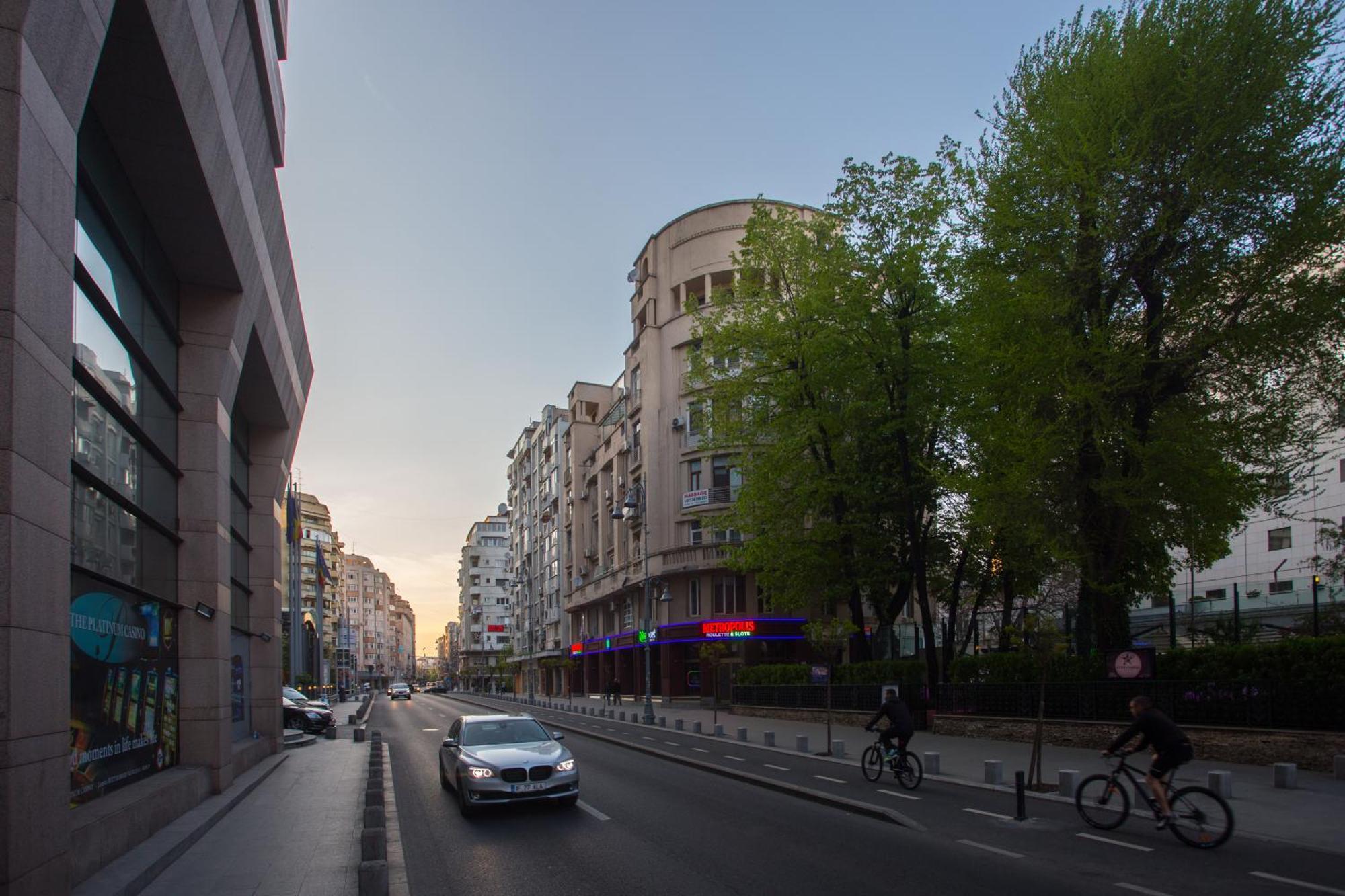 Royal Atheneum 2 By Citylife Suites Бухарест Екстер'єр фото